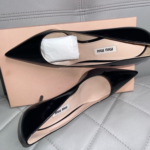 NWT Miu Miu Black Patent Leather Heels - Picture 4 of 9